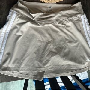 Adidas Beige Regular Fit Skirt size XL- 5" length